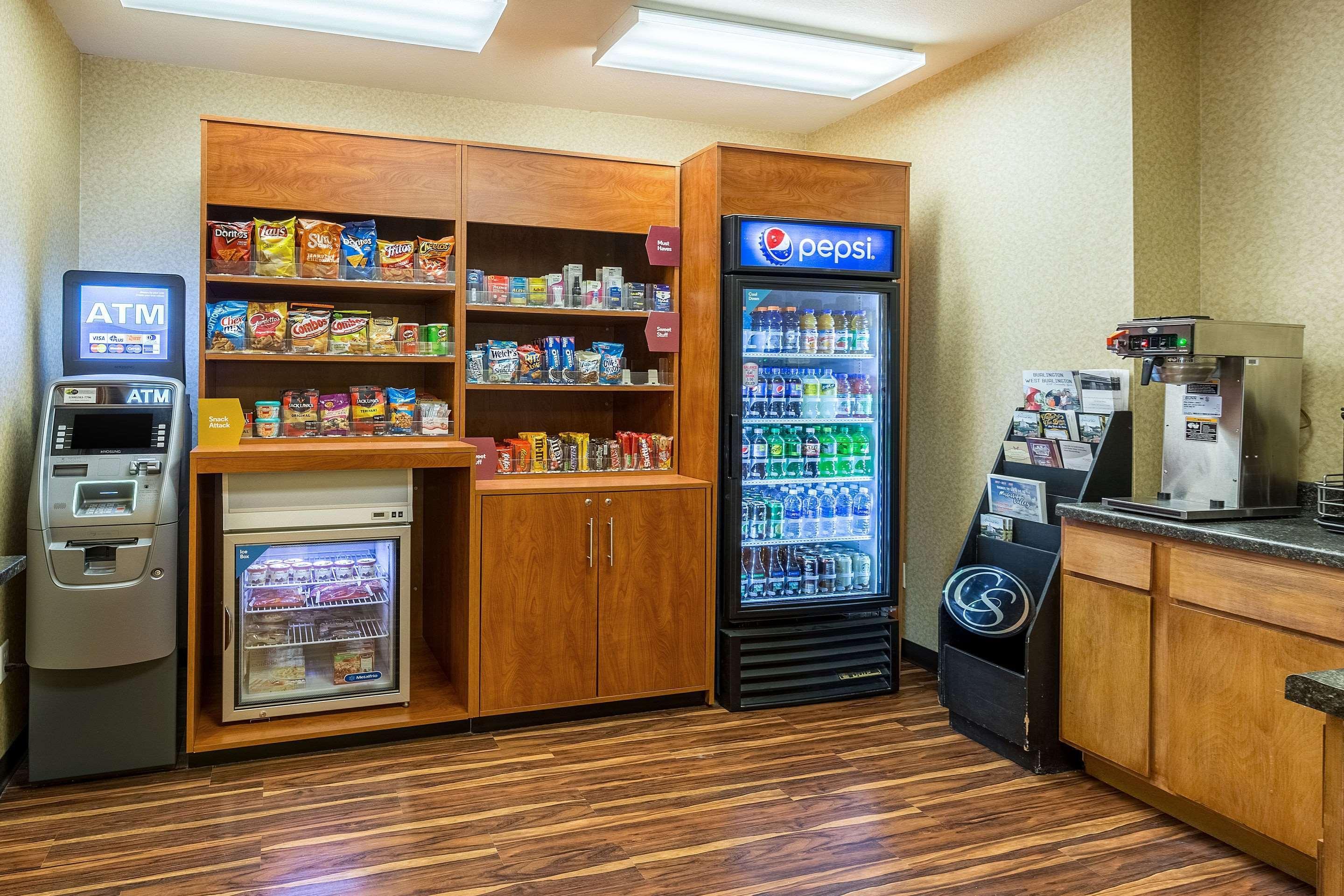 伯灵顿舒适套房酒店 外观 照片