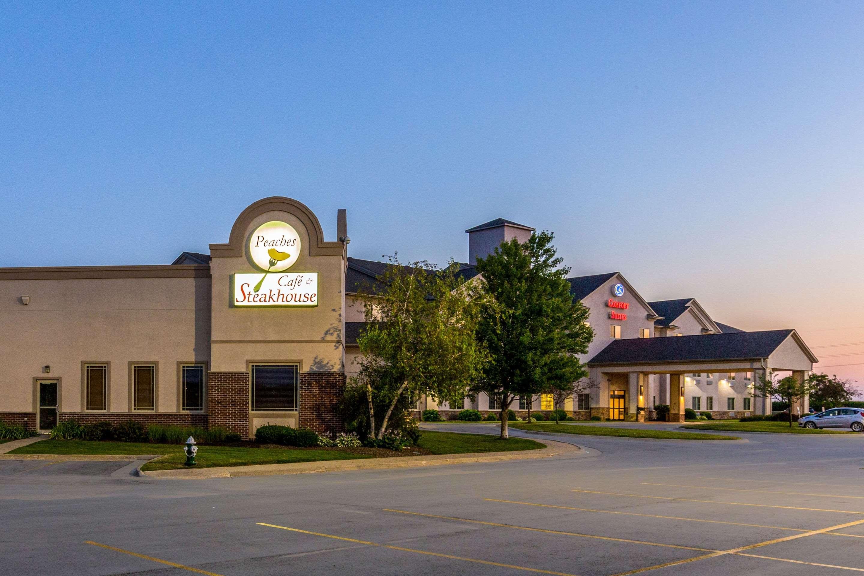 伯灵顿舒适套房酒店 外观 照片